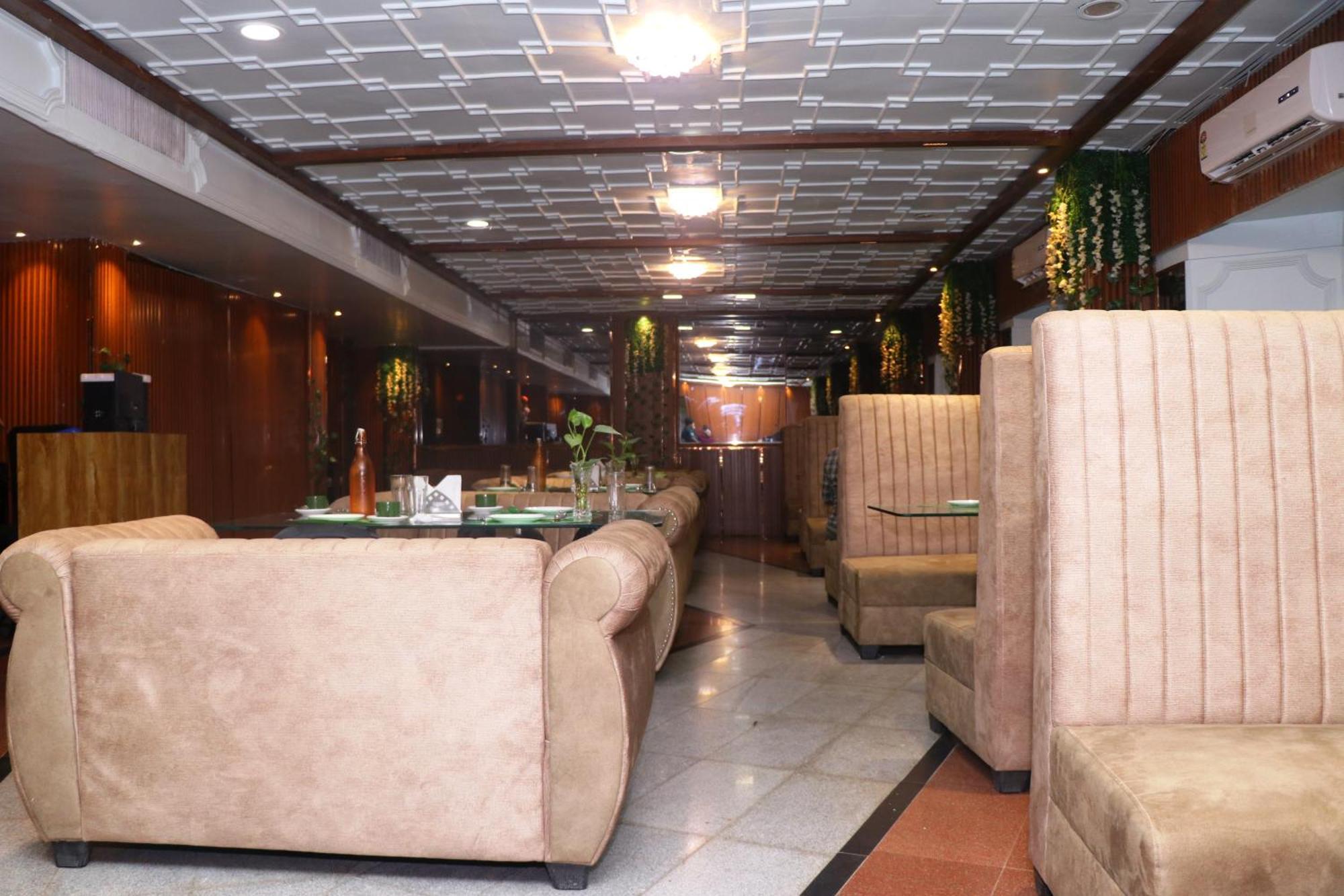 Hotel Samrat International Patna  Exterior photo