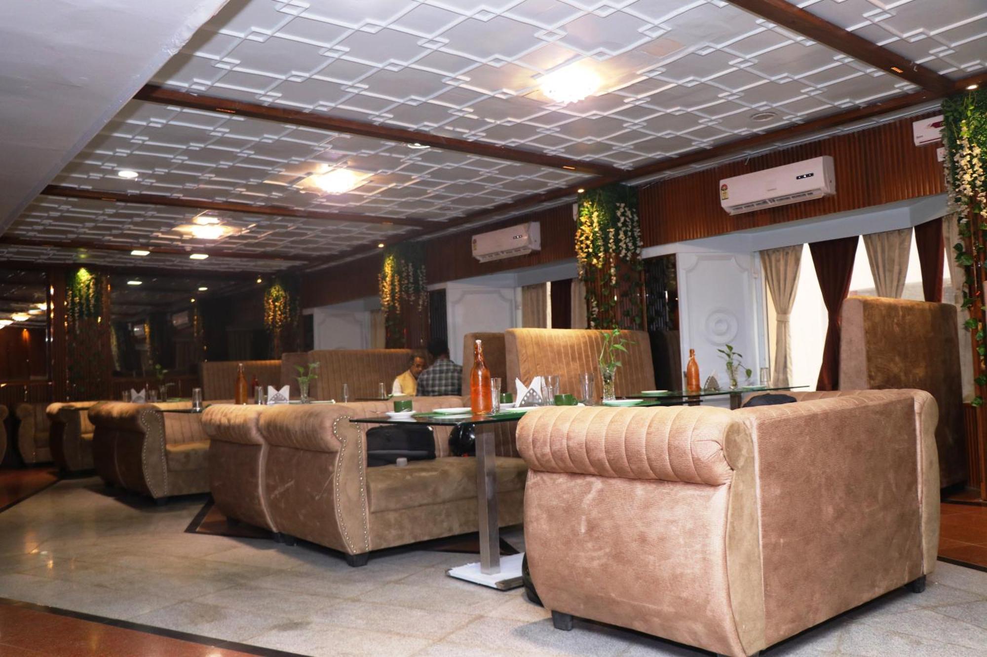 Hotel Samrat International Patna  Exterior photo