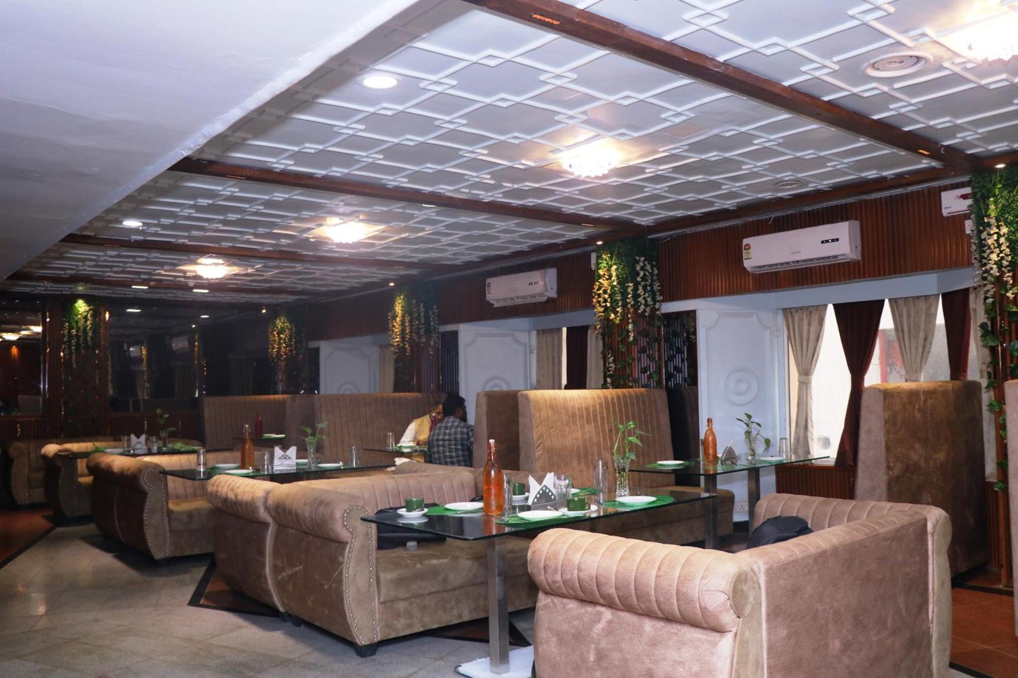 Hotel Samrat International Patna  Exterior photo