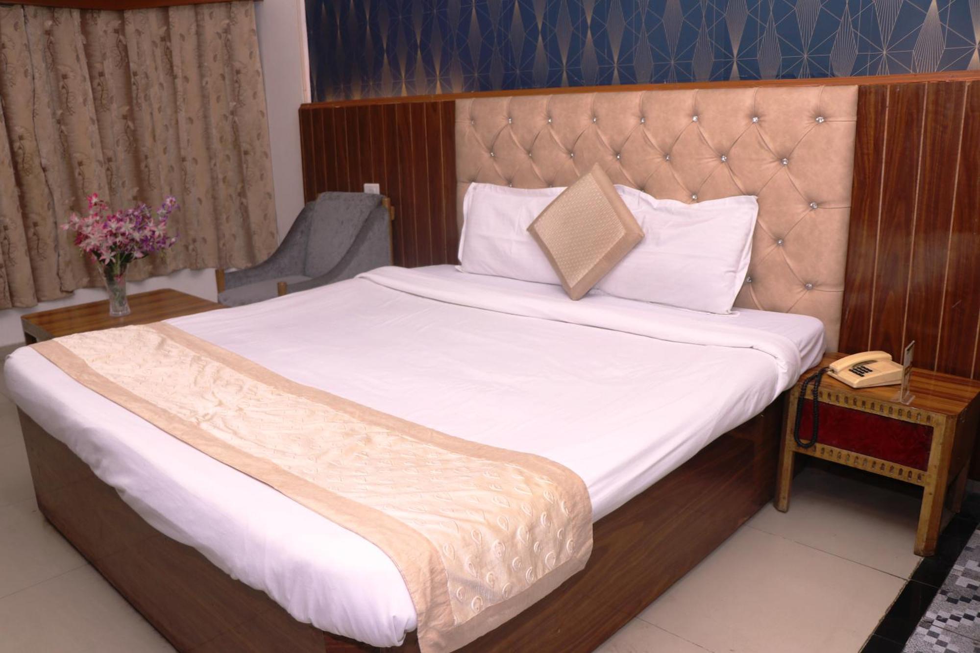 Hotel Samrat International Patna  Exterior photo
