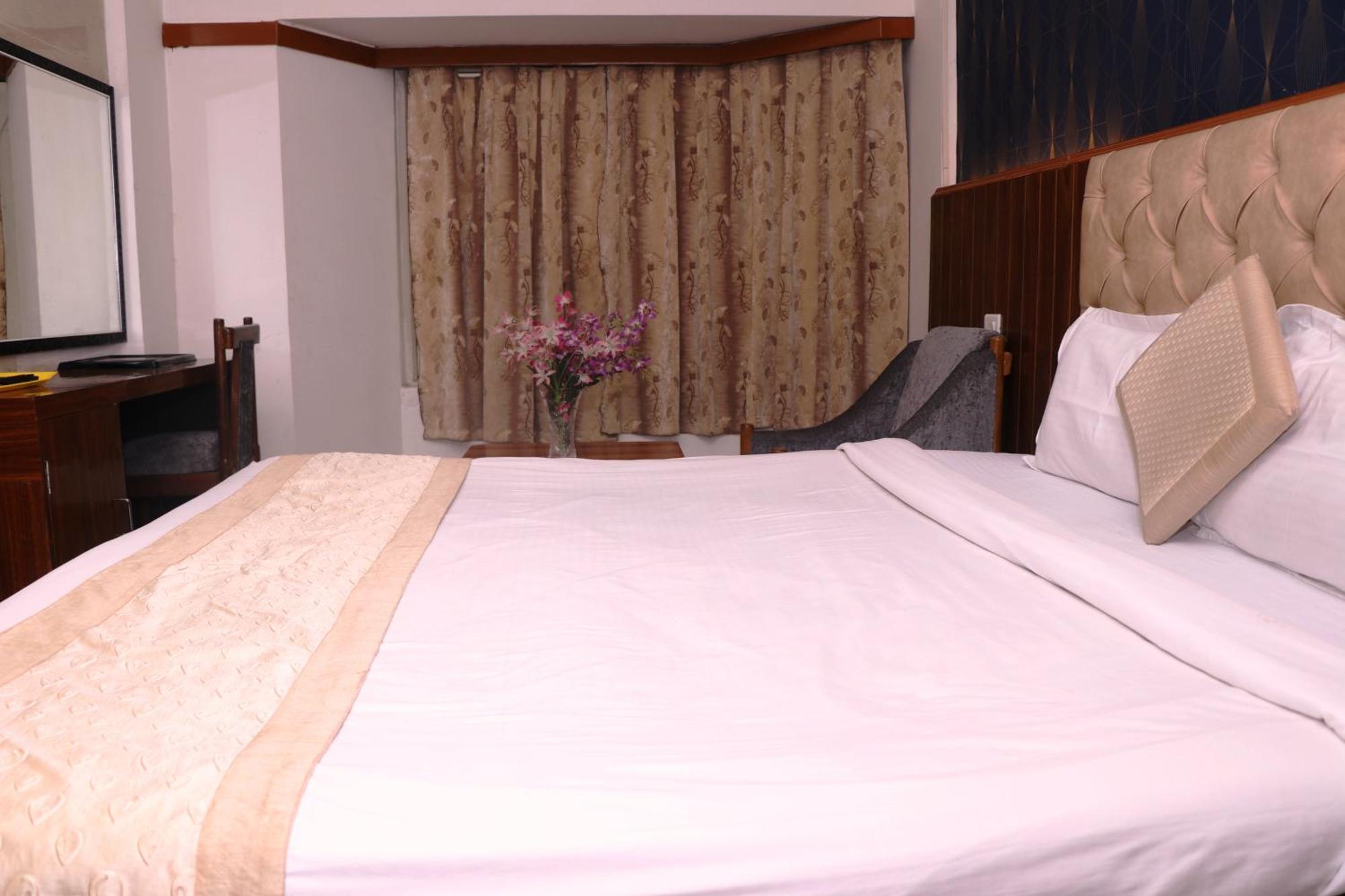 Hotel Samrat International Patna  Exterior photo
