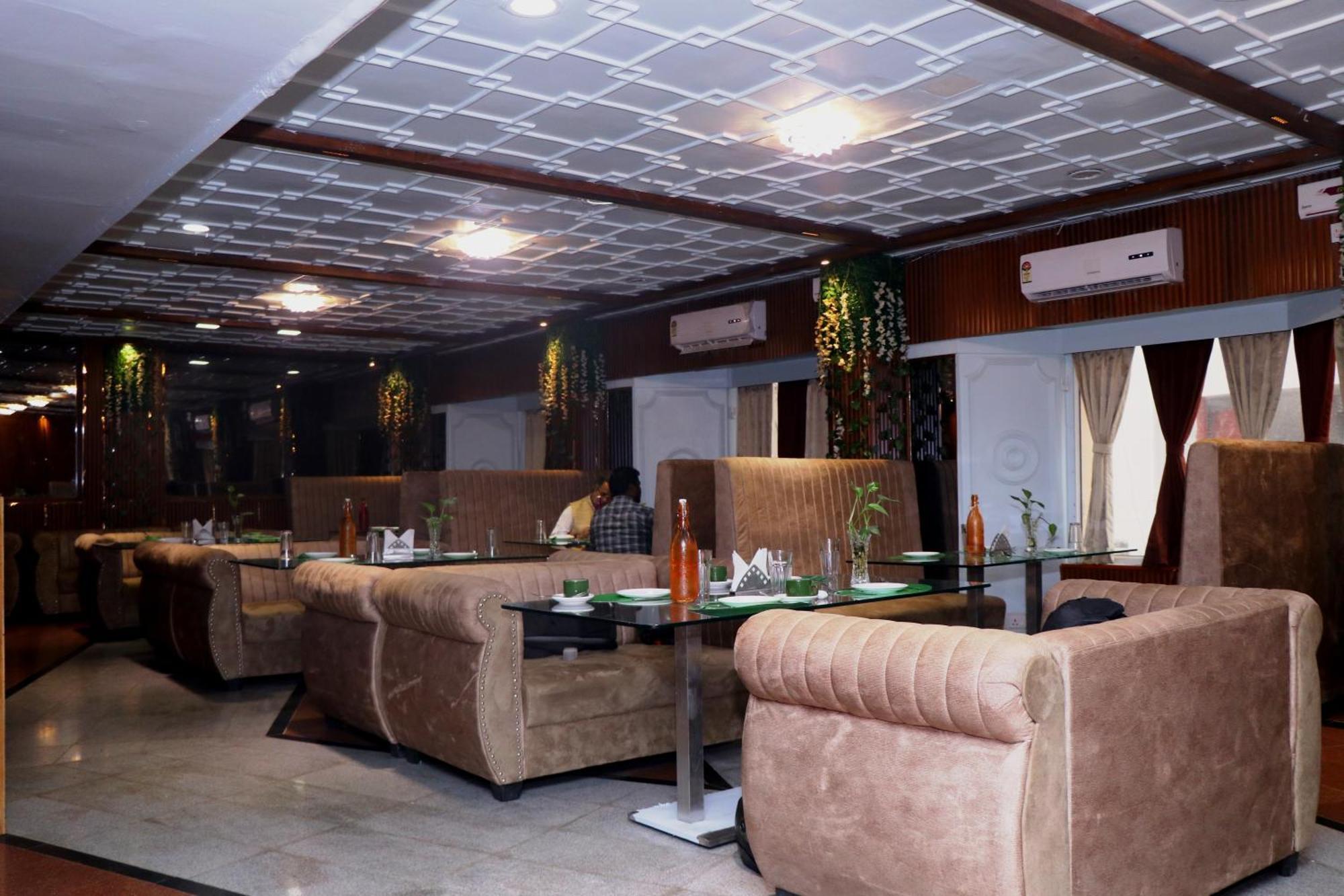 Hotel Samrat International Patna  Exterior photo