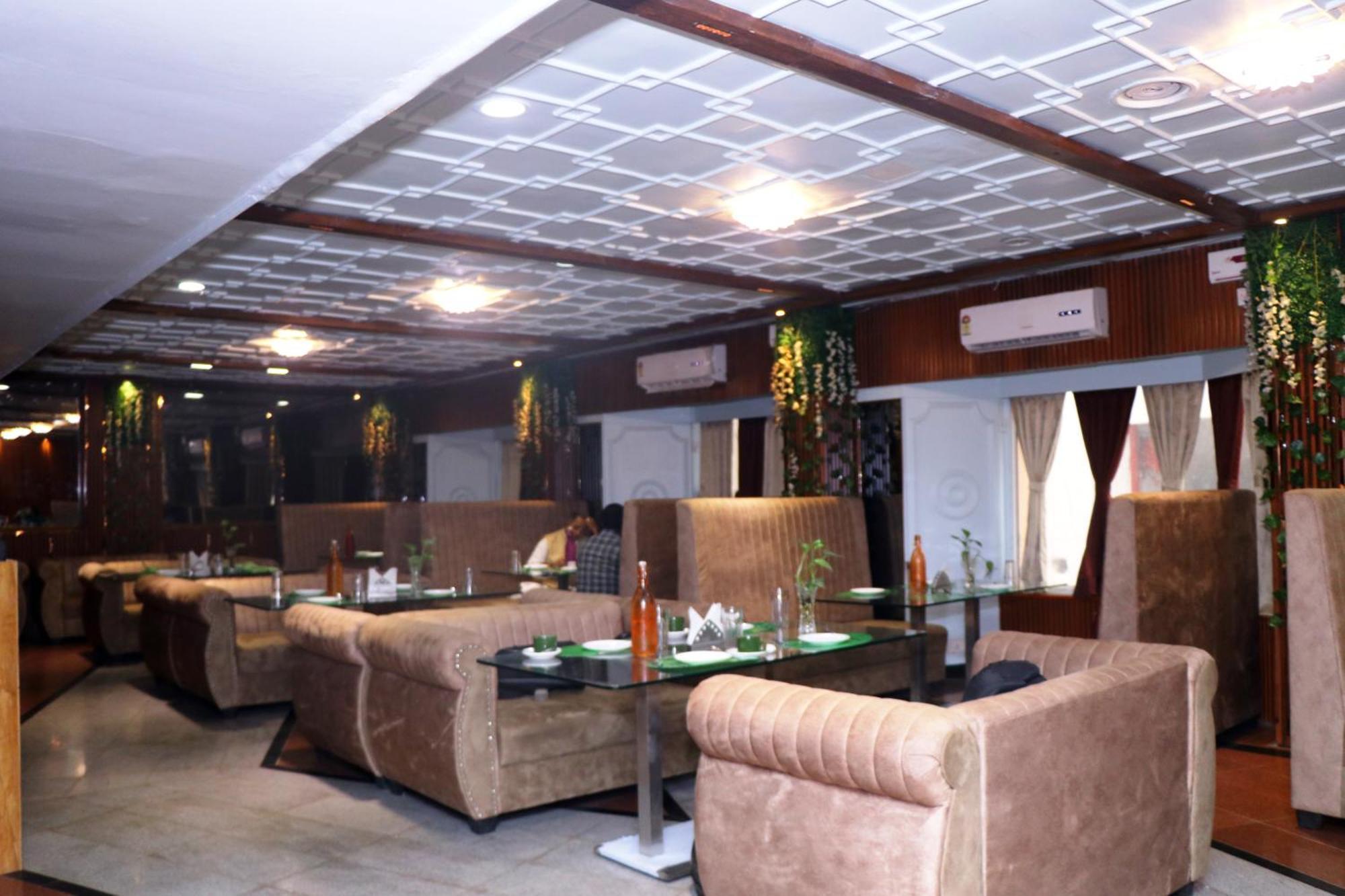 Hotel Samrat International Patna  Exterior photo